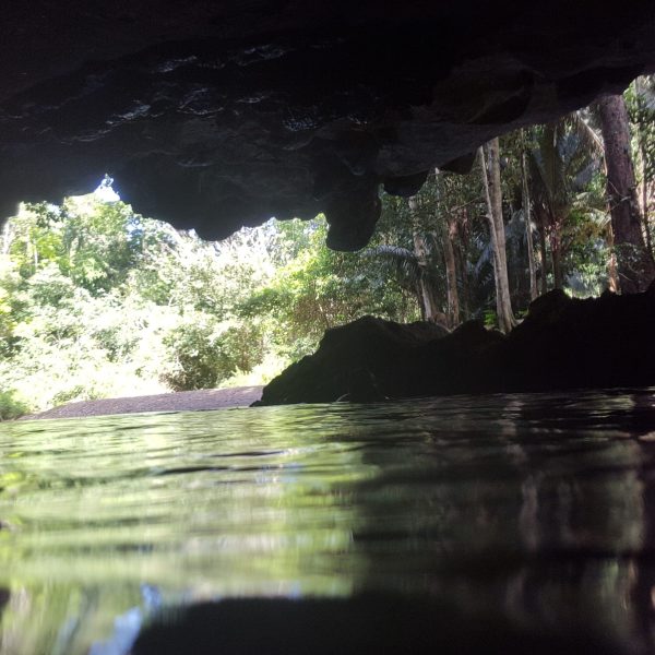 Cave_tubing